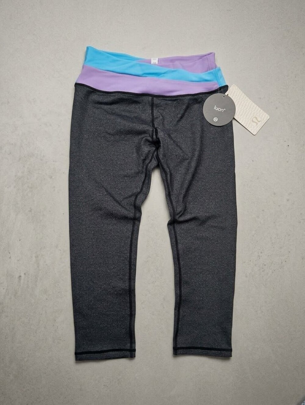NWT Lululemon Size 4 Astro Wunder Under Crop Leggings Luon Heathered Black Blue